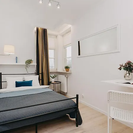 Daire Stadion Narodowy Unit Apartmentmini Super Lokalizacja Przy Metro Ministudio With Private Banthroom