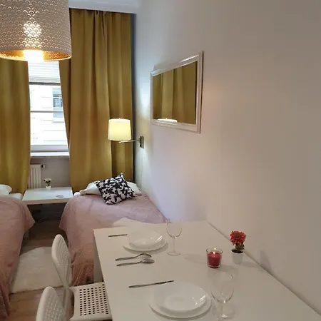 Stadion Narodowy Unit Apartmentmini Super Lokalizacja Przy Metro Ministudio With Private Banthroom