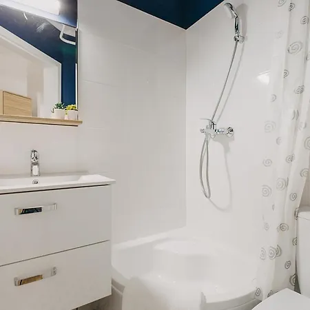 Stadion Narodowy Unit Apartmentmini Super Lokalizacja Przy Metro Ministudio With Private Banthroom *