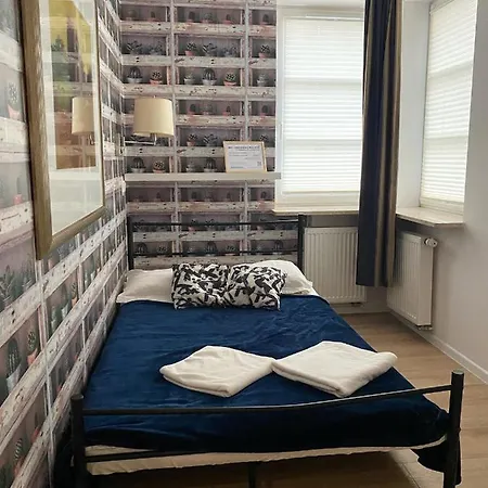 Daire Stadion Narodowy Unit Apartmentmini Super Lokalizacja Przy Metro Ministudio With Private Banthroom