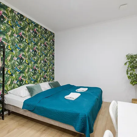 Stadion Narodowy Unit Apartmentmini Super Lokalizacja Przy Metro Ministudio With Private Banthroom