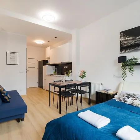 아파트 Stadion Narodowy Unit Apartmentmini Super Lokalizacja Przy Metro Ministudio With Private Banthroom 바르샤바