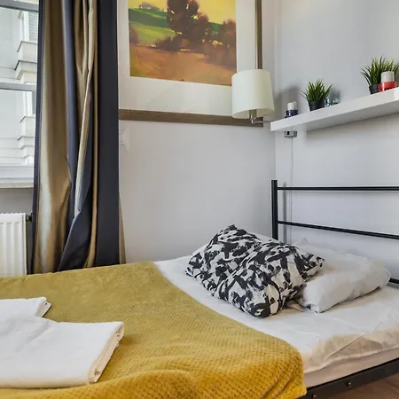 Stadion Narodowy Unit Apartmentmini Super Lokalizacja Przy Metro Ministudio With Private Banthroom *