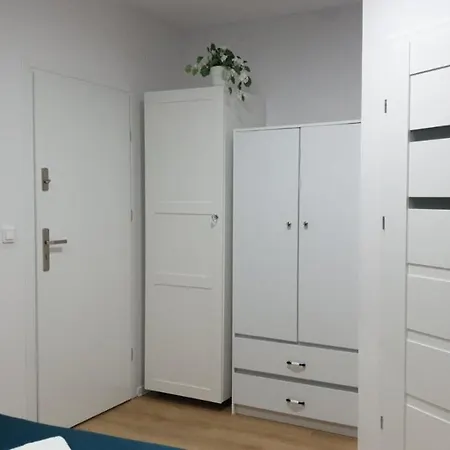 Stadion Narodowy Unit Apartmentmini Super Lokalizacja Przy Metro Ministudio With Private Banthroom